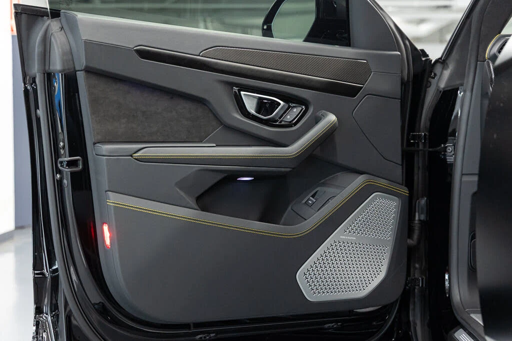 2024 Lamborghini Urus S - Image 26 of 31