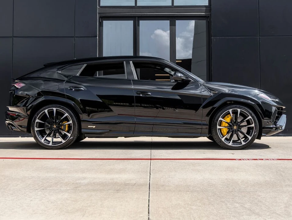 2024 Lamborghini Urus S - Image 10 of 31