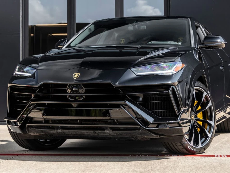 2024 Lamborghini Urus S - Image 3 of 31