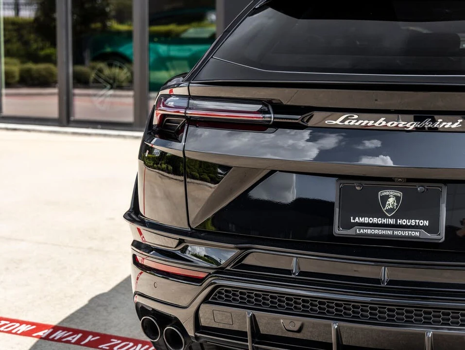 2024 Lamborghini Urus S - Image 11 of 31
