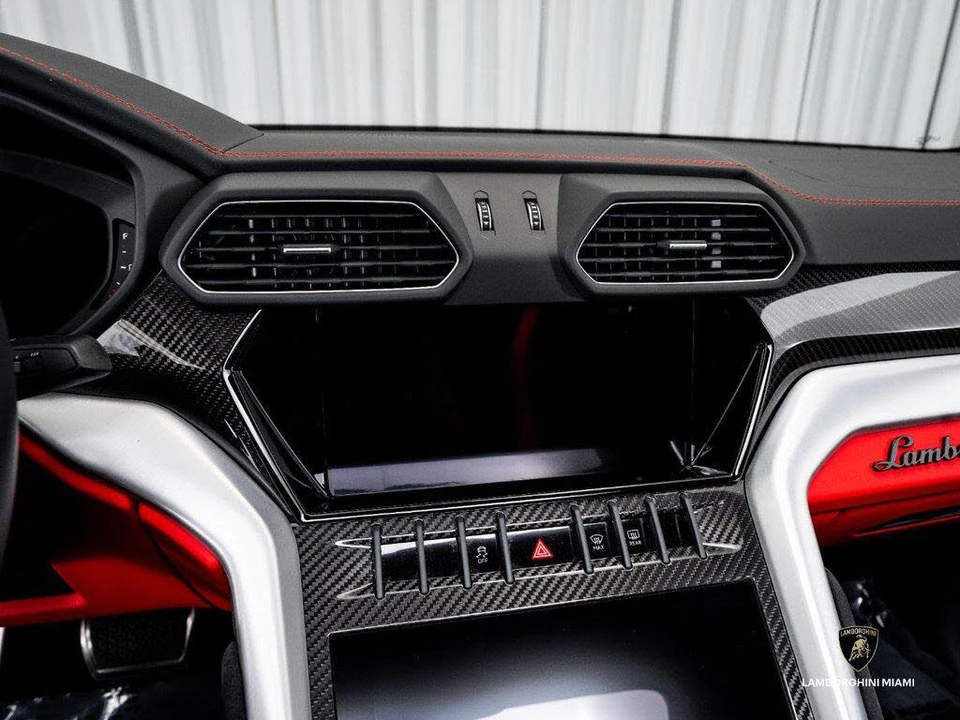 2024 Lamborghini Urus S - Image 24 of 31