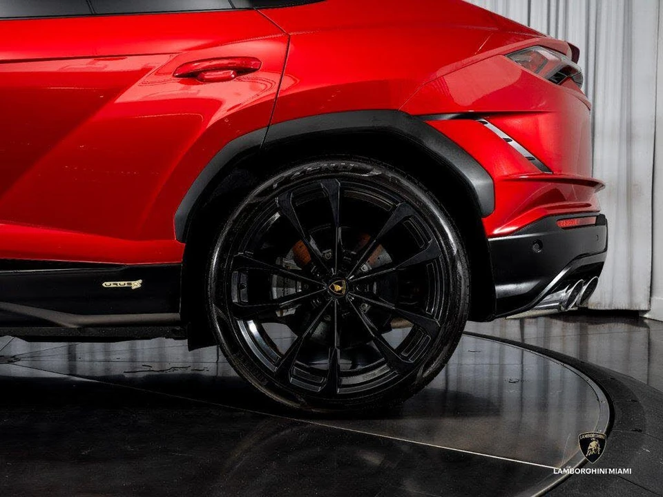 2024 Lamborghini Urus S - Image 8 of 31