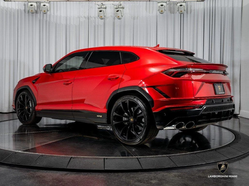 2024 Lamborghini Urus S - Image 9 of 31