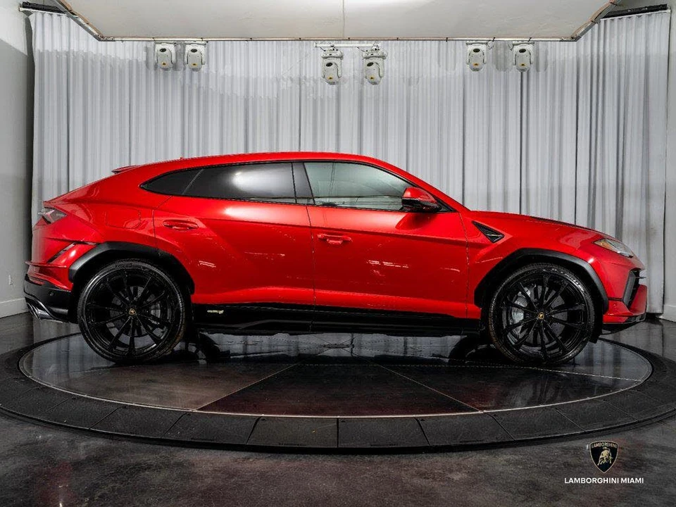 2024 Lamborghini Urus S - Image 15 of 31