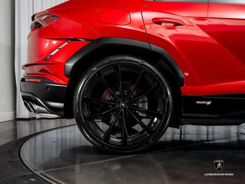 2024 Lamborghini Urus S - Image 17 of 31