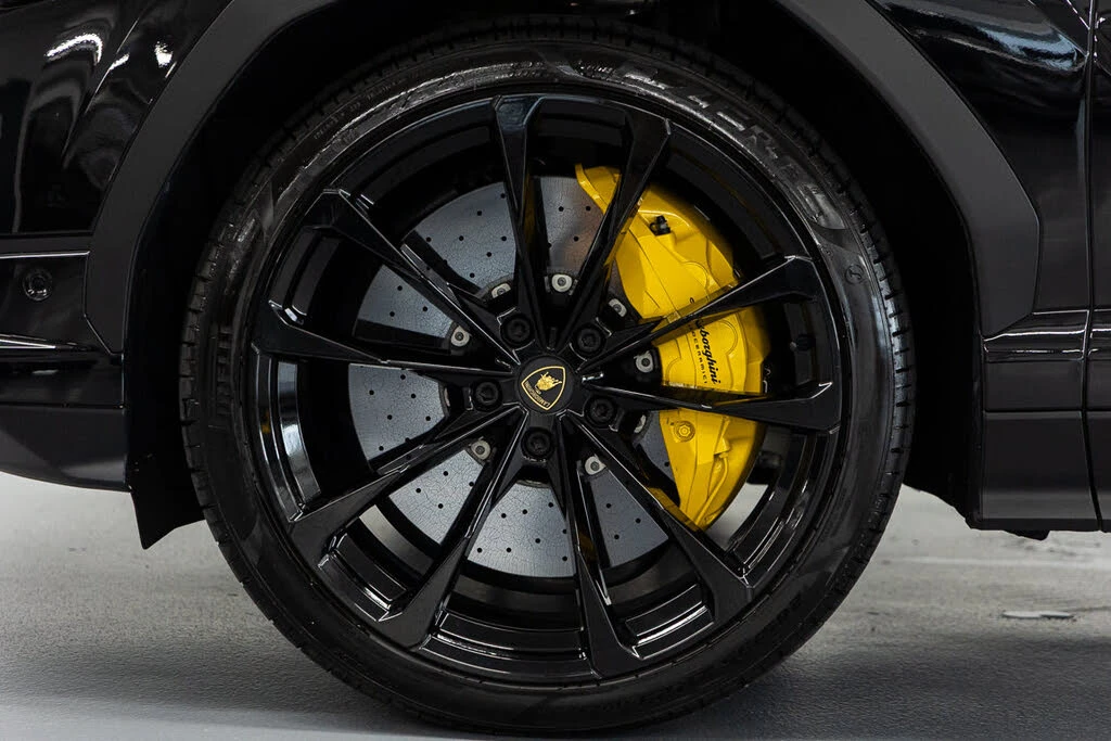 2024 Lamborghini Urus S - Image 13 of 31