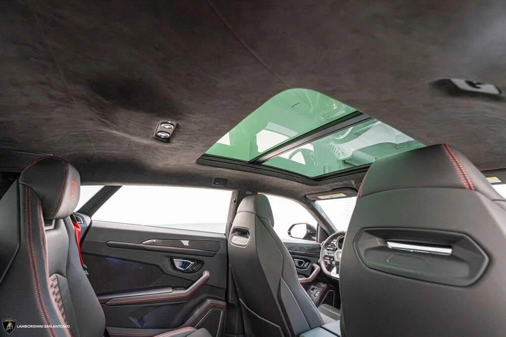 2024 Lamborghini Urus S - Image 28 of 31