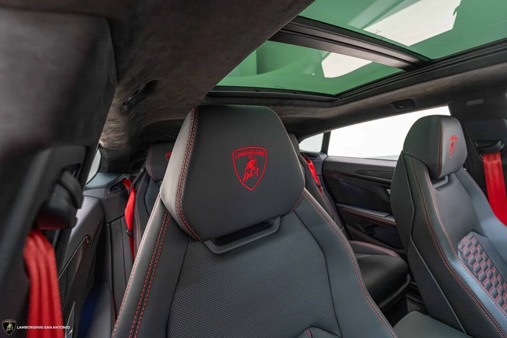 2024 Lamborghini Urus S - Image 26 of 31