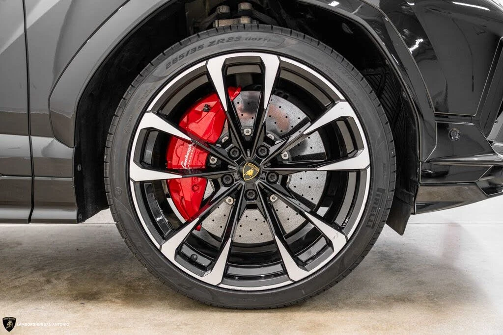2024 Lamborghini Urus S - Image 9 of 31