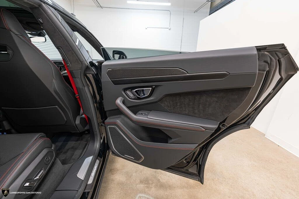 2024 Lamborghini Urus S - Image 30 of 31