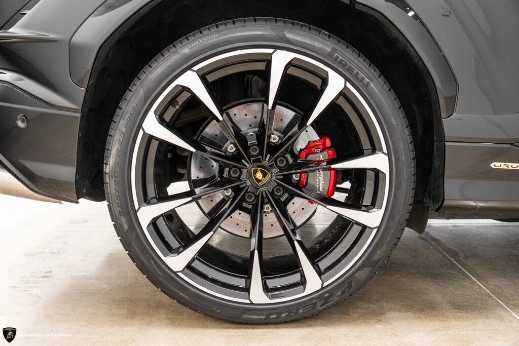 2024 Lamborghini Urus S - Image 8 of 31