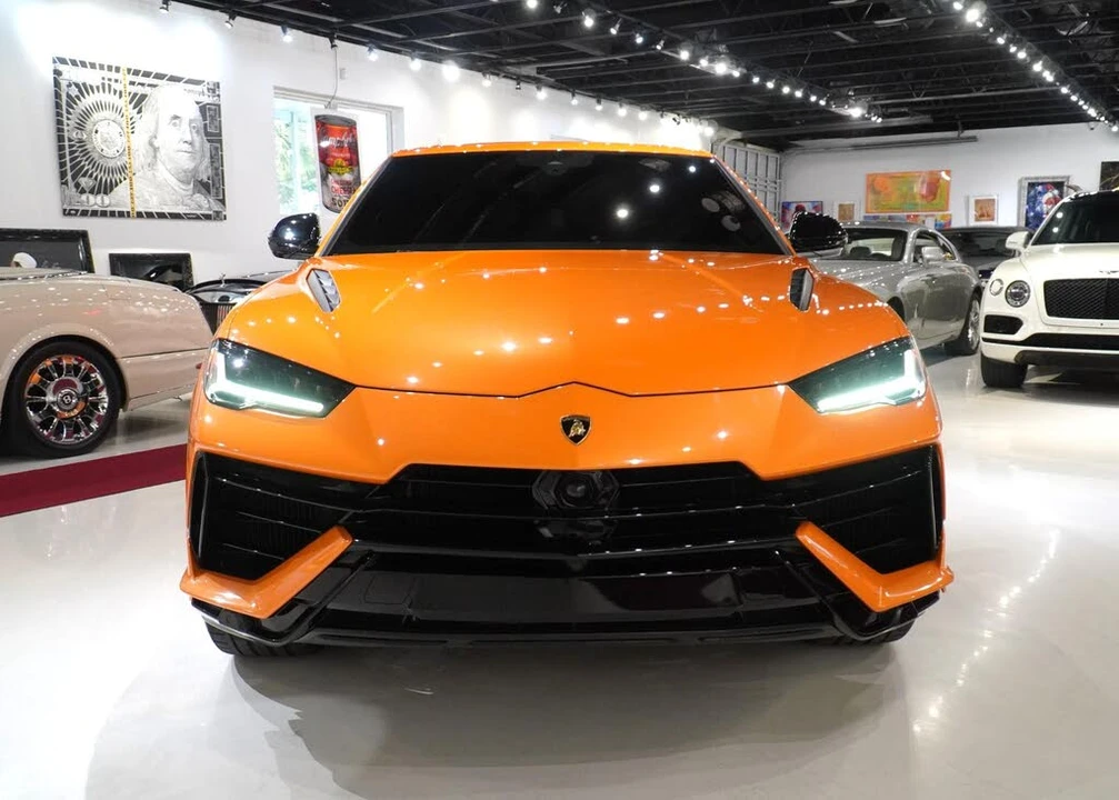 2024 Lamborghini Urus S - Image 2 of 27