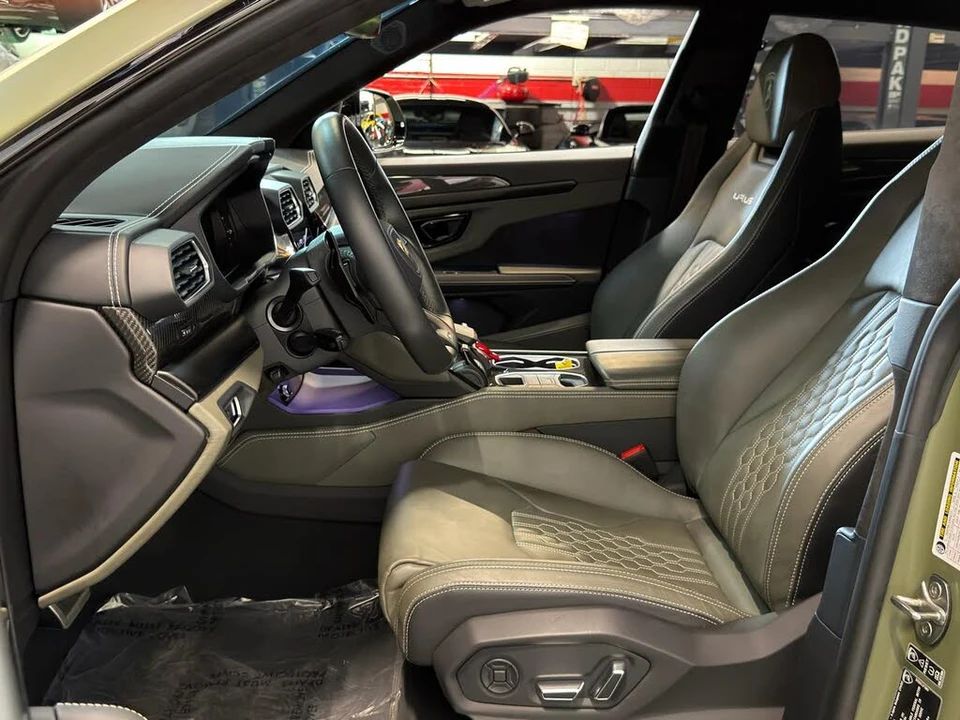 2024 Lamborghini Urus S - Image 15 of 31