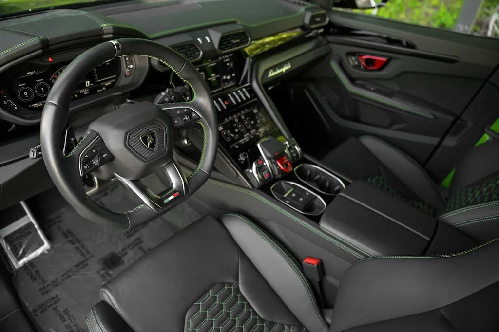 2024 Lamborghini Urus S - Image 4 of 31