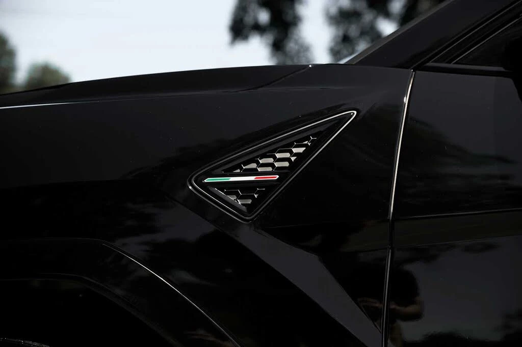 2024 Lamborghini Urus S - Image 14 of 31