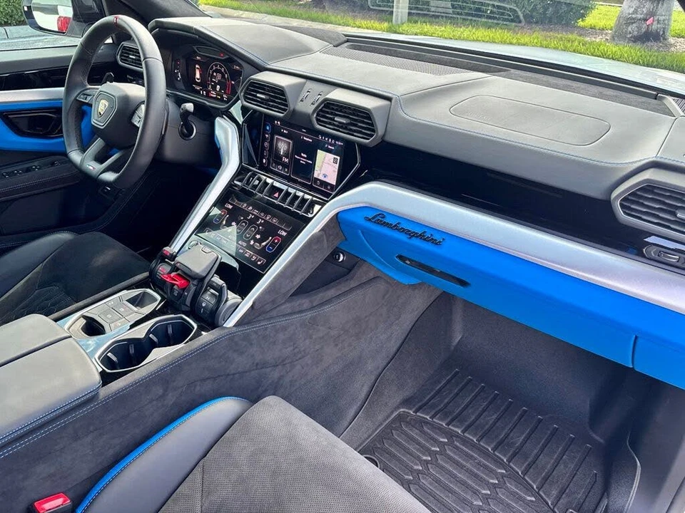 2024 Lamborghini Urus S - Image 25 of 31