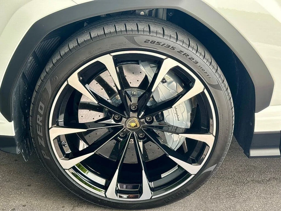 2024 Lamborghini Urus S - Image 15 of 31