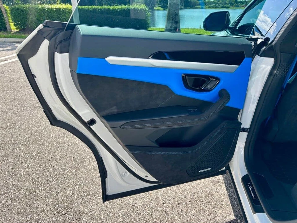 2024 Lamborghini Urus S - Image 20 of 31