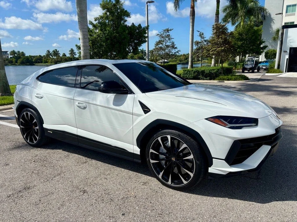2024 Lamborghini Urus S - Image 4 of 31