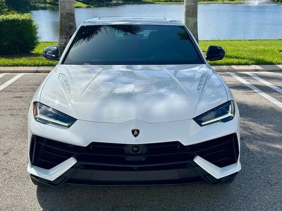 2024 Lamborghini Urus S - Image 2 of 31