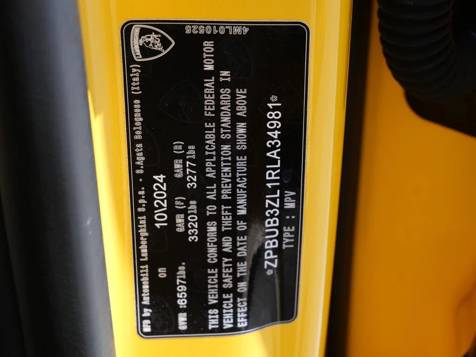 2024 Lamborghini Urus S - Image 28 of 28