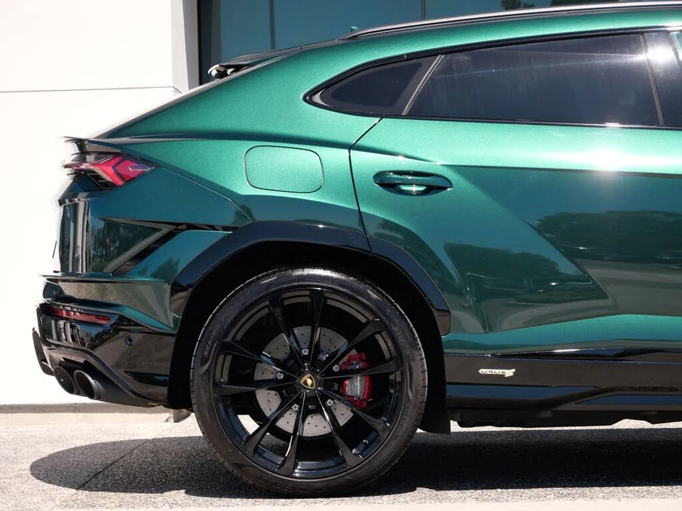 2024 Lamborghini Urus S - Image 13 of 27