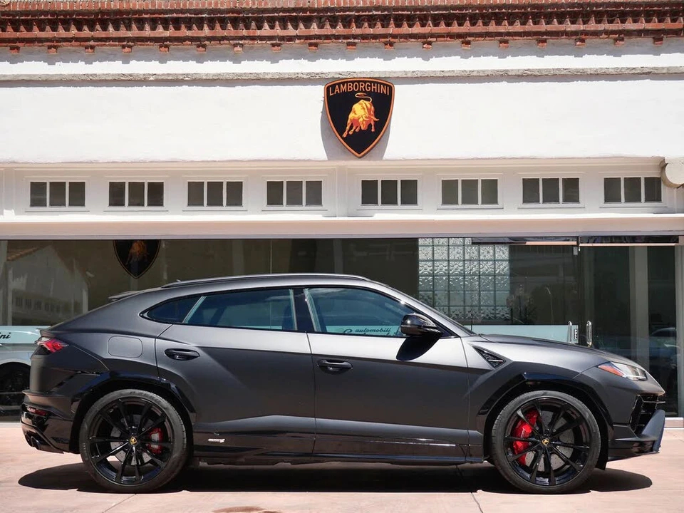 2024 Lamborghini Urus S - Image 2 of 26