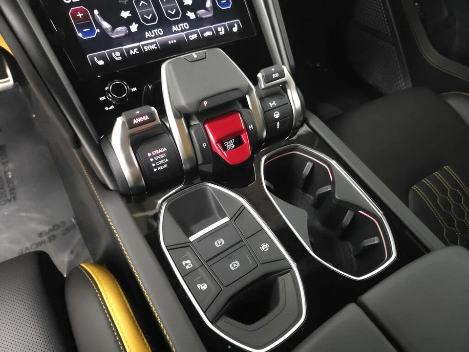 2024 Lamborghini Urus S - Image 18 of 31