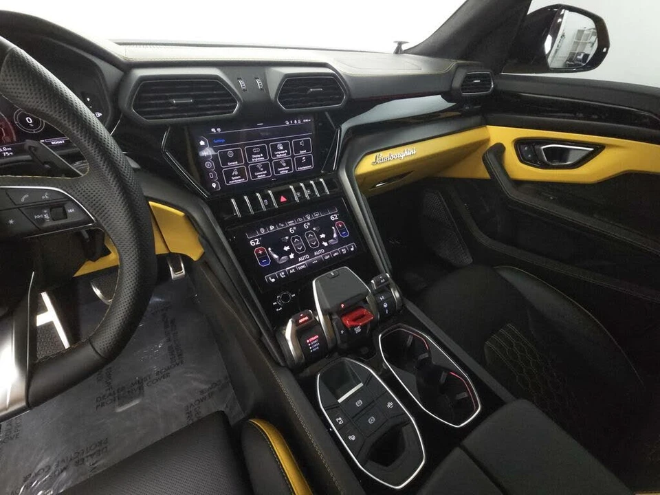 2024 Lamborghini Urus S - Image 17 of 31
