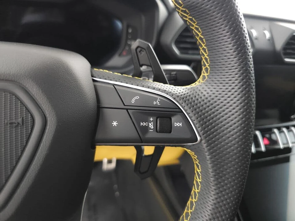 2024 Lamborghini Urus S - Image 15 of 31