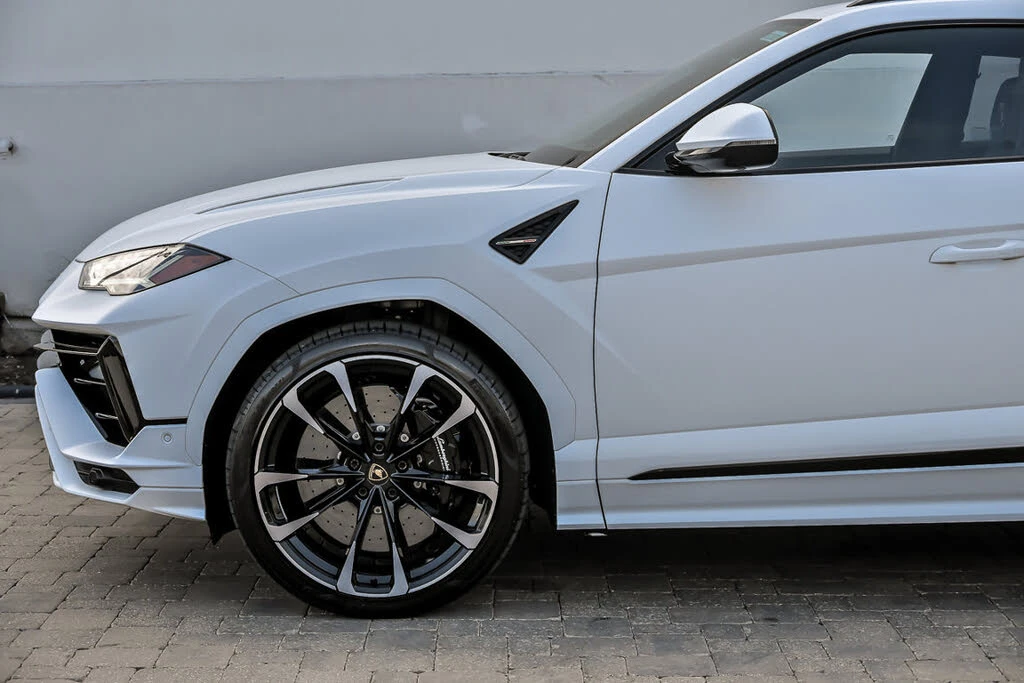 2024 Lamborghini Urus S - Image 12 of 31