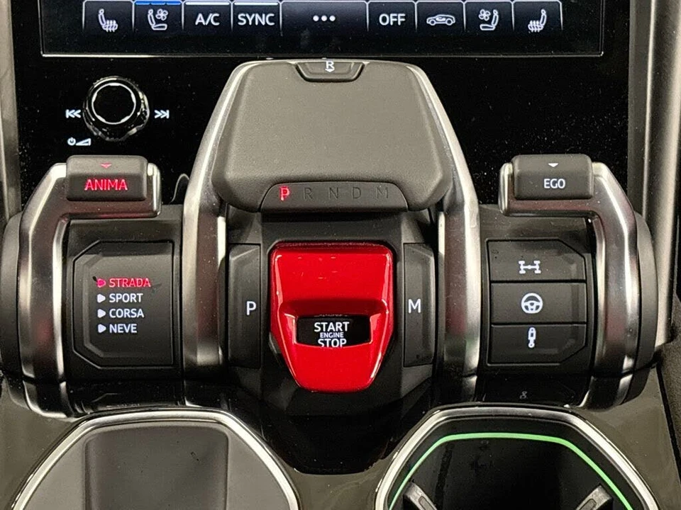 2024 Lamborghini Urus S - Image 13 of 31