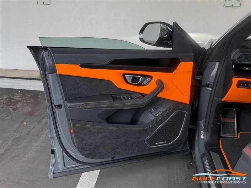 2024 Lamborghini Urus S - Image 24 of 31