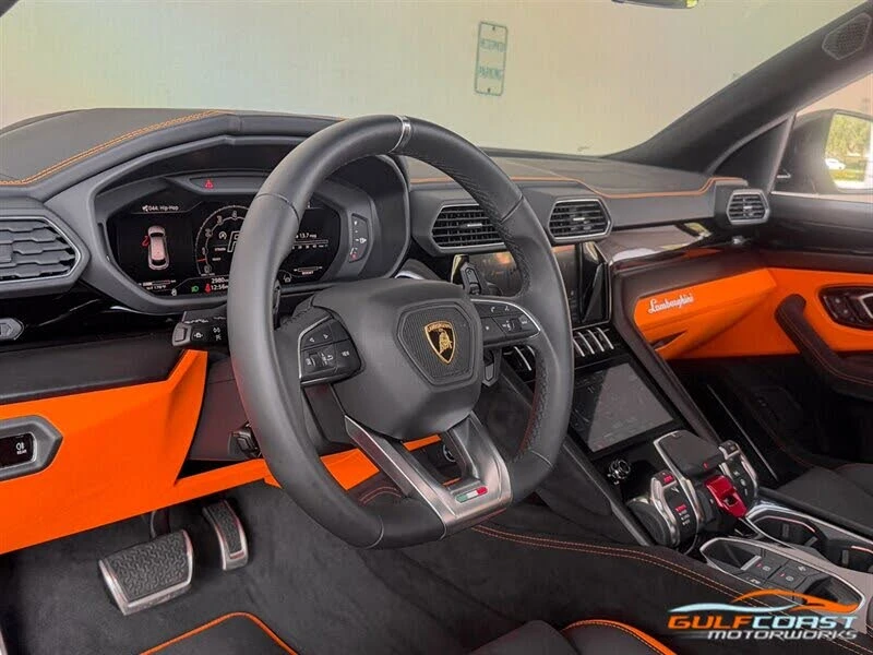 2024 Lamborghini Urus S - Image 12 of 31