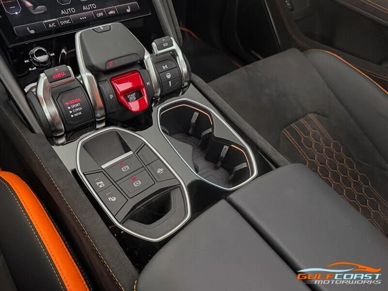 2024 Lamborghini Urus S - Image 19 of 31