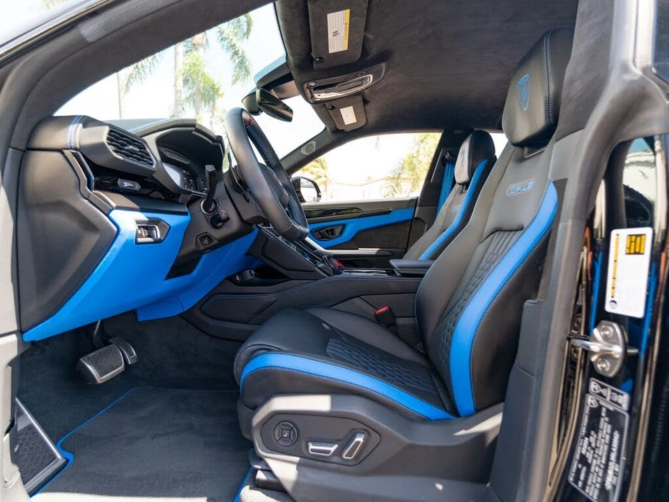 2024 Lamborghini Urus S - Image 16 of 31