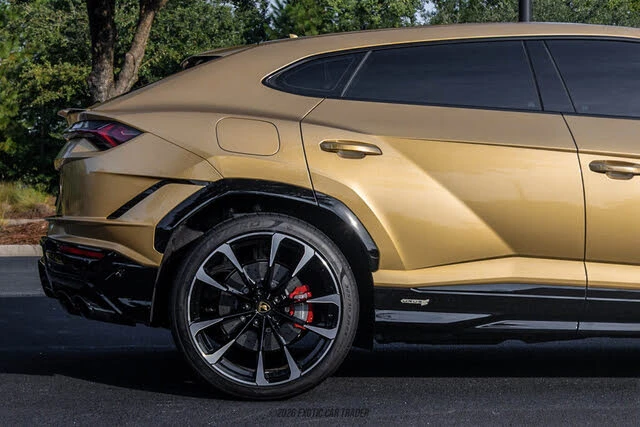 2024 Lamborghini Urus S - Image 10 of 31