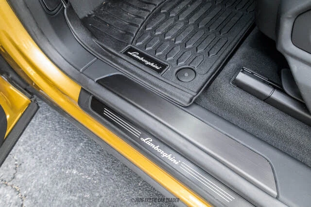 2024 Lamborghini Urus S - Image 25 of 31