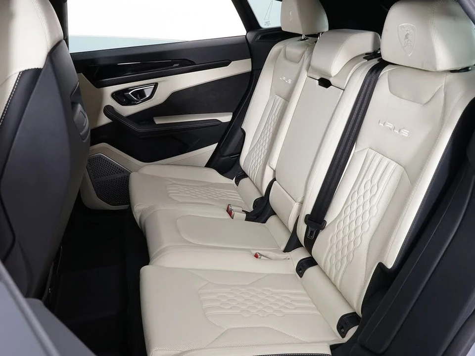 2024 Lamborghini Urus S - Image 25 of 31