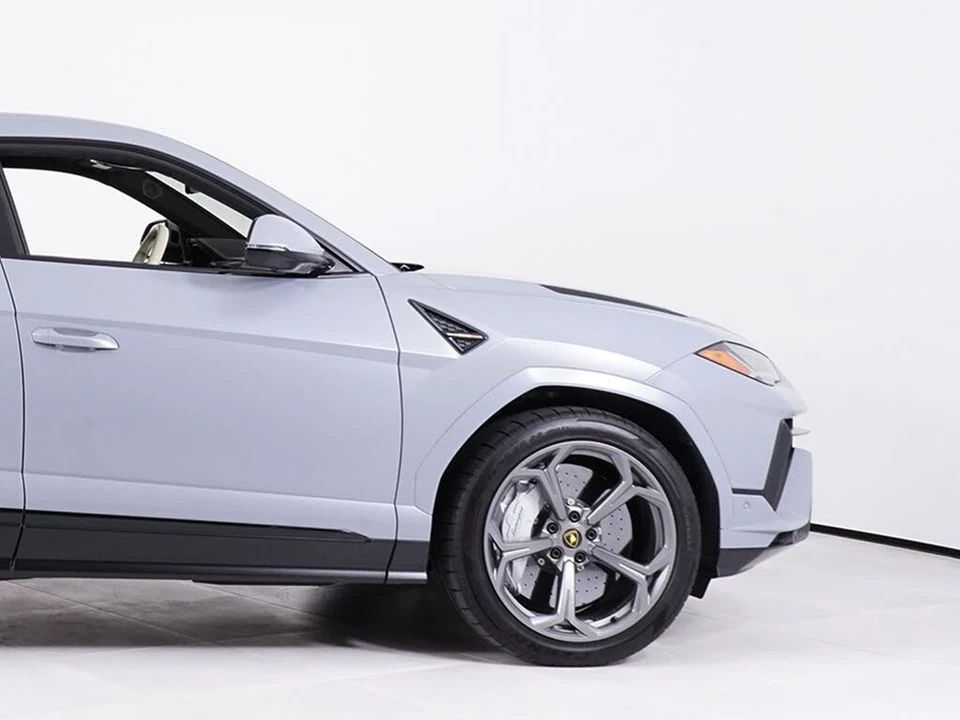 2024 Lamborghini Urus S - Image 15 of 31