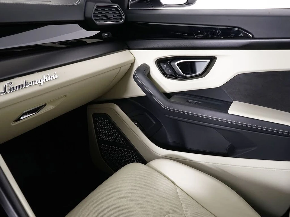 2024 Lamborghini Urus S - Image 23 of 31