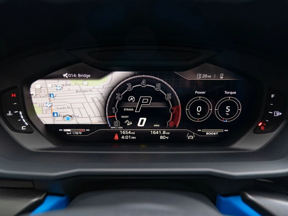 2024 Lamborghini Urus S - Image 9 of 31