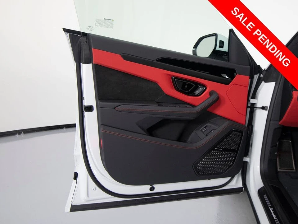 2024 Lamborghini Urus S - Image 12 of 31