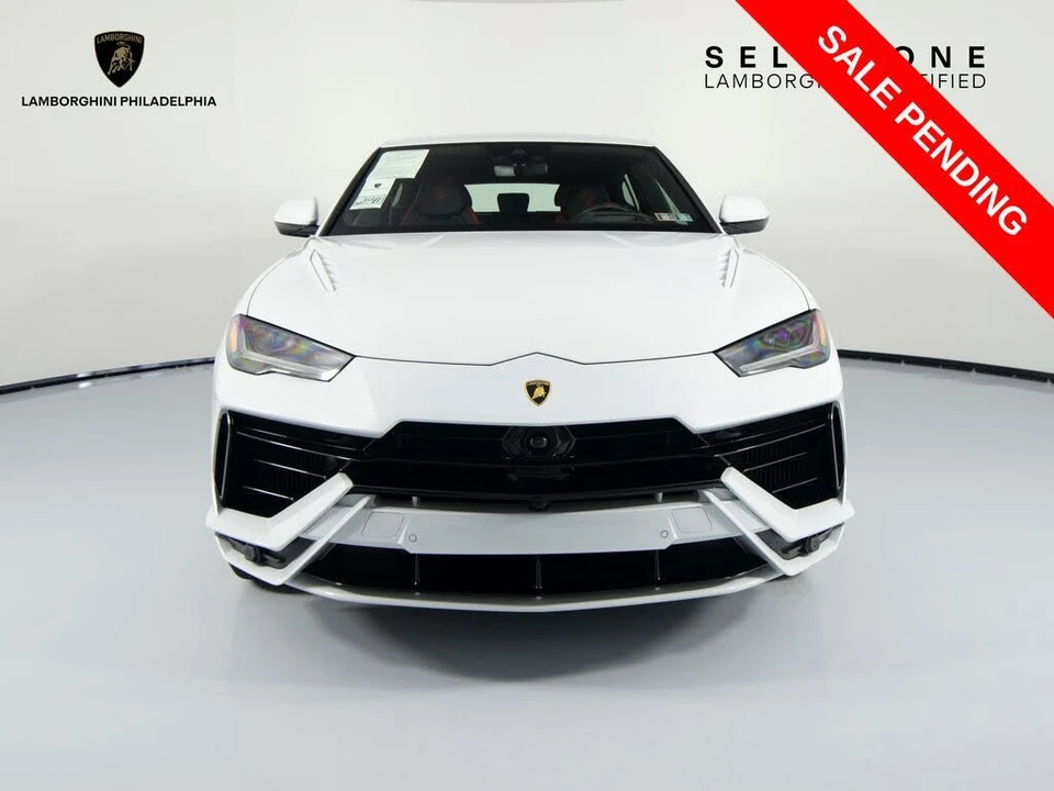 2024 Lamborghini Urus S - Image 2 of 31