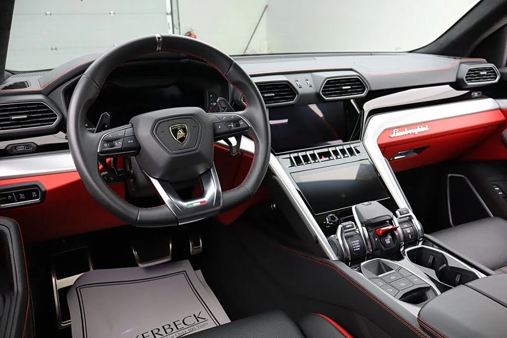 2024 Lamborghini Urus S - Image 25 of 31
