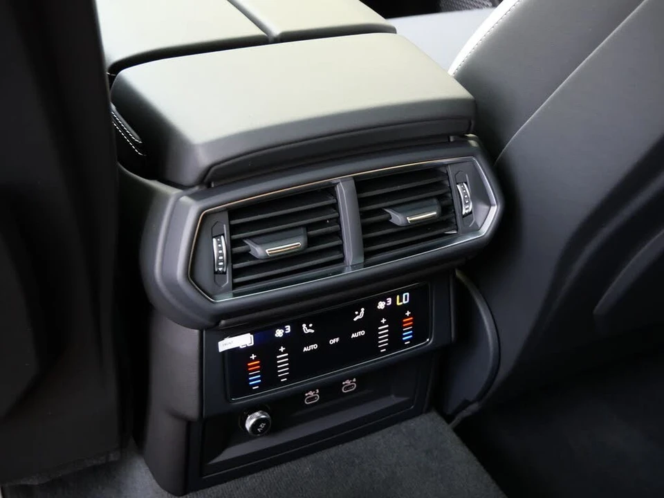 2024 Lamborghini Urus S - Image 23 of 28