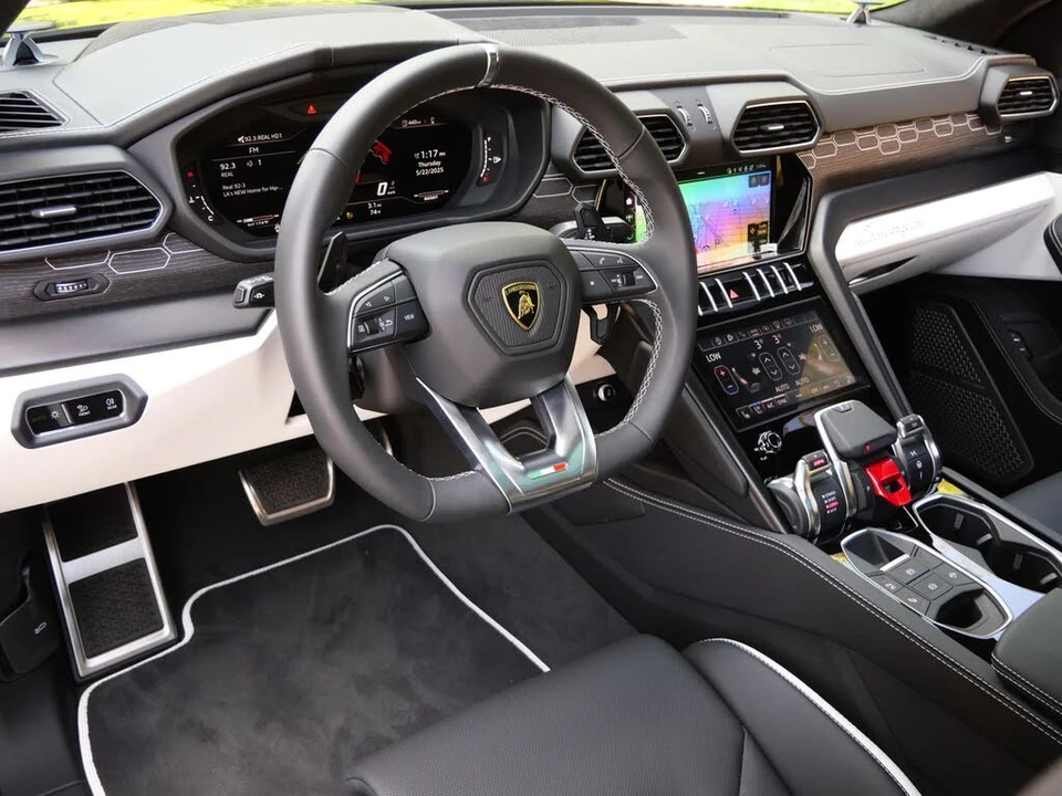 2024 Lamborghini Urus S - Image 14 of 28