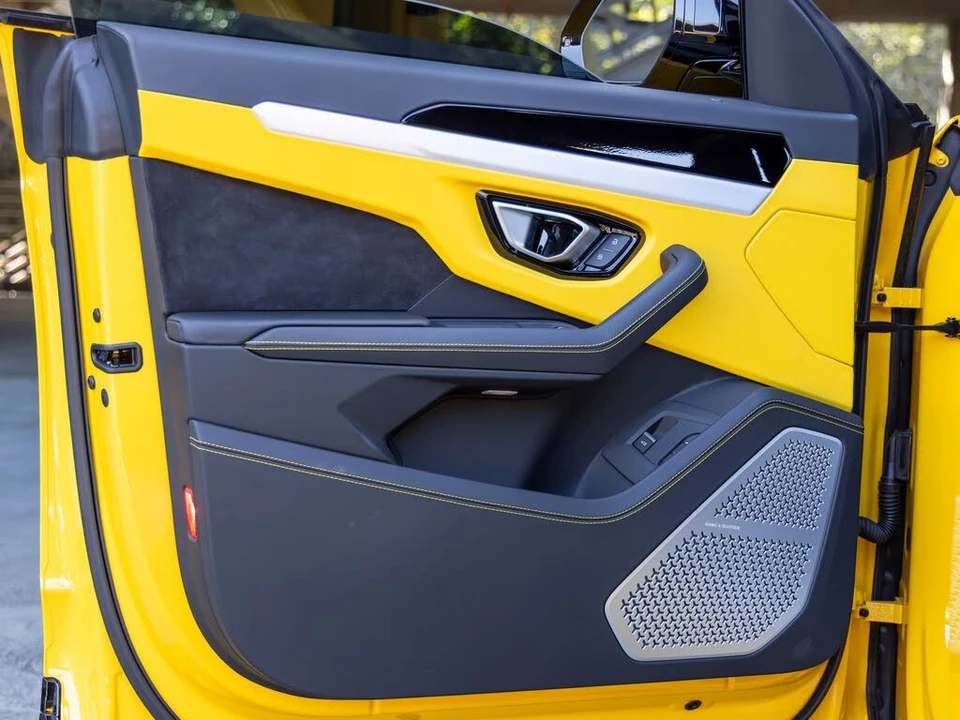 2024 Lamborghini Urus S - Image 30 of 31