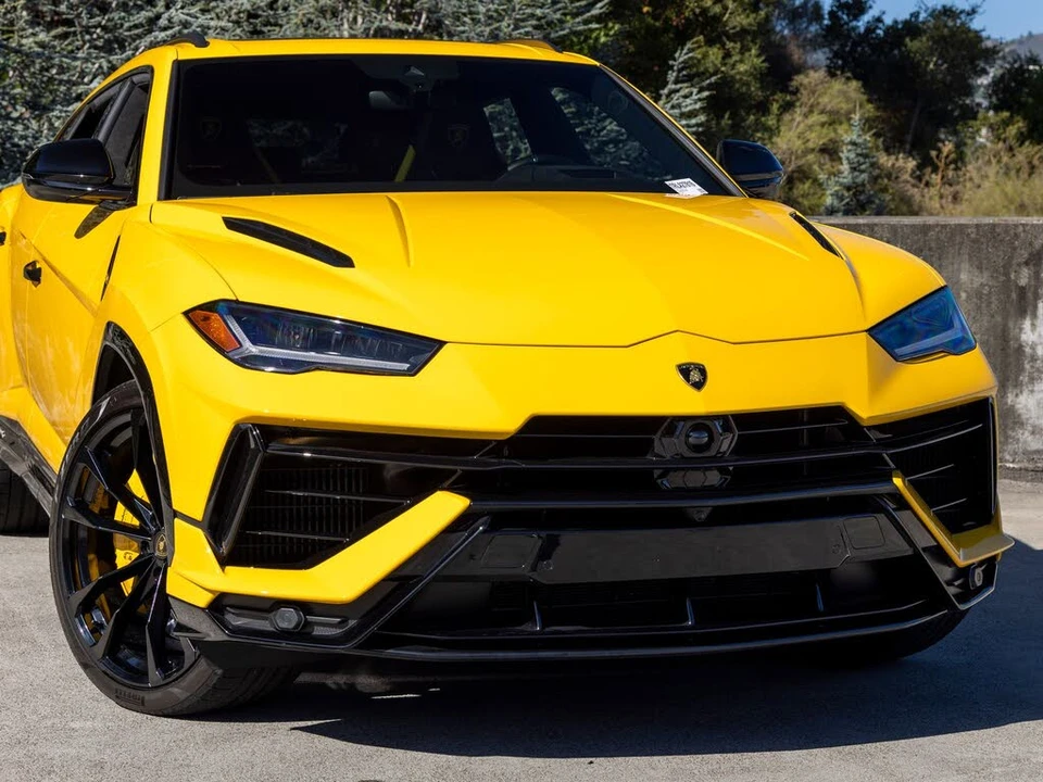 2024 Lamborghini Urus S - Image 9 of 31