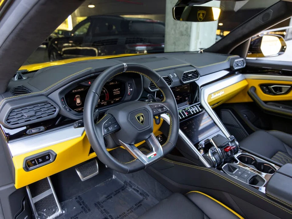2024 Lamborghini Urus S - Image 4 of 31